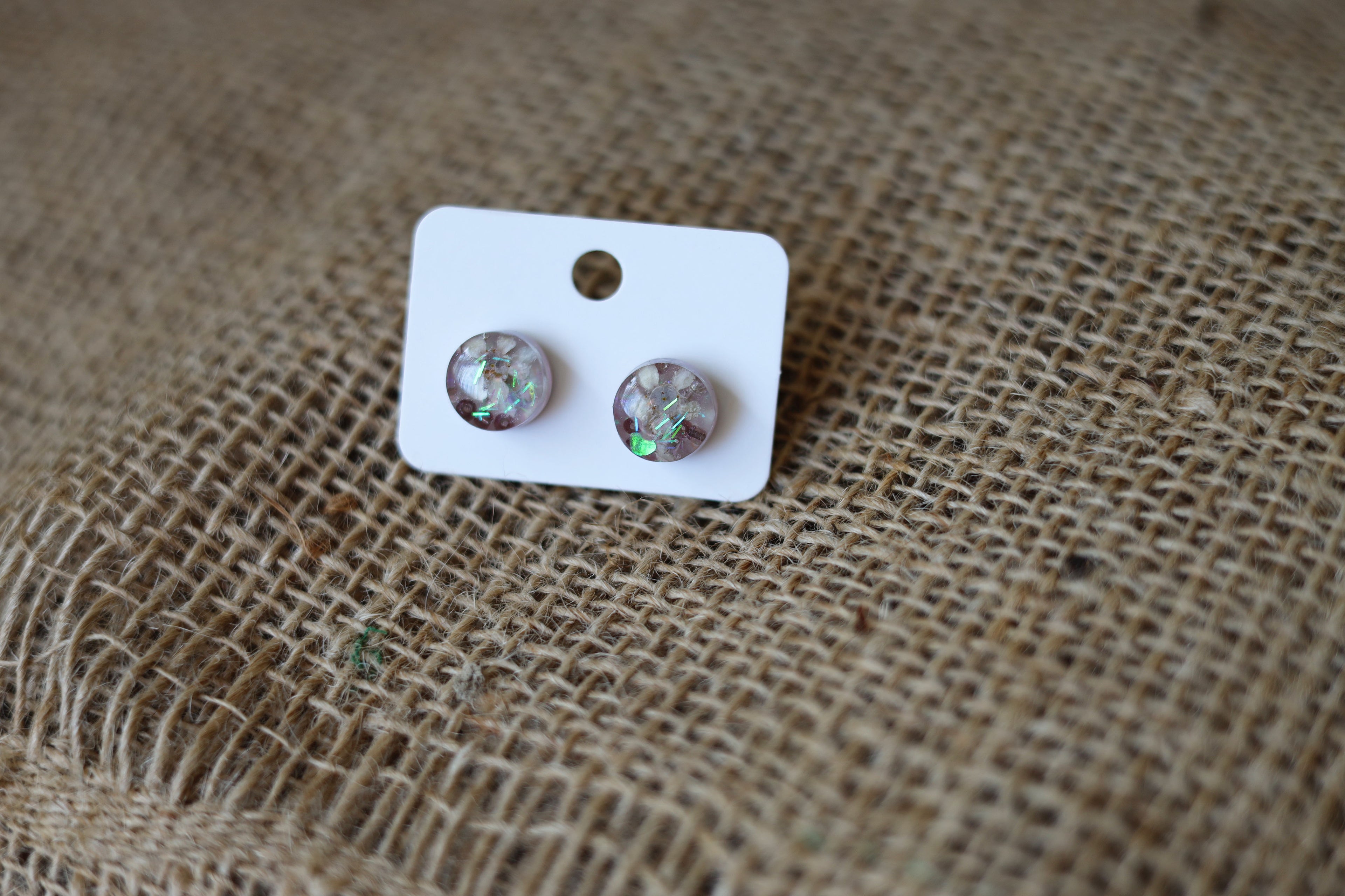 White flower resin