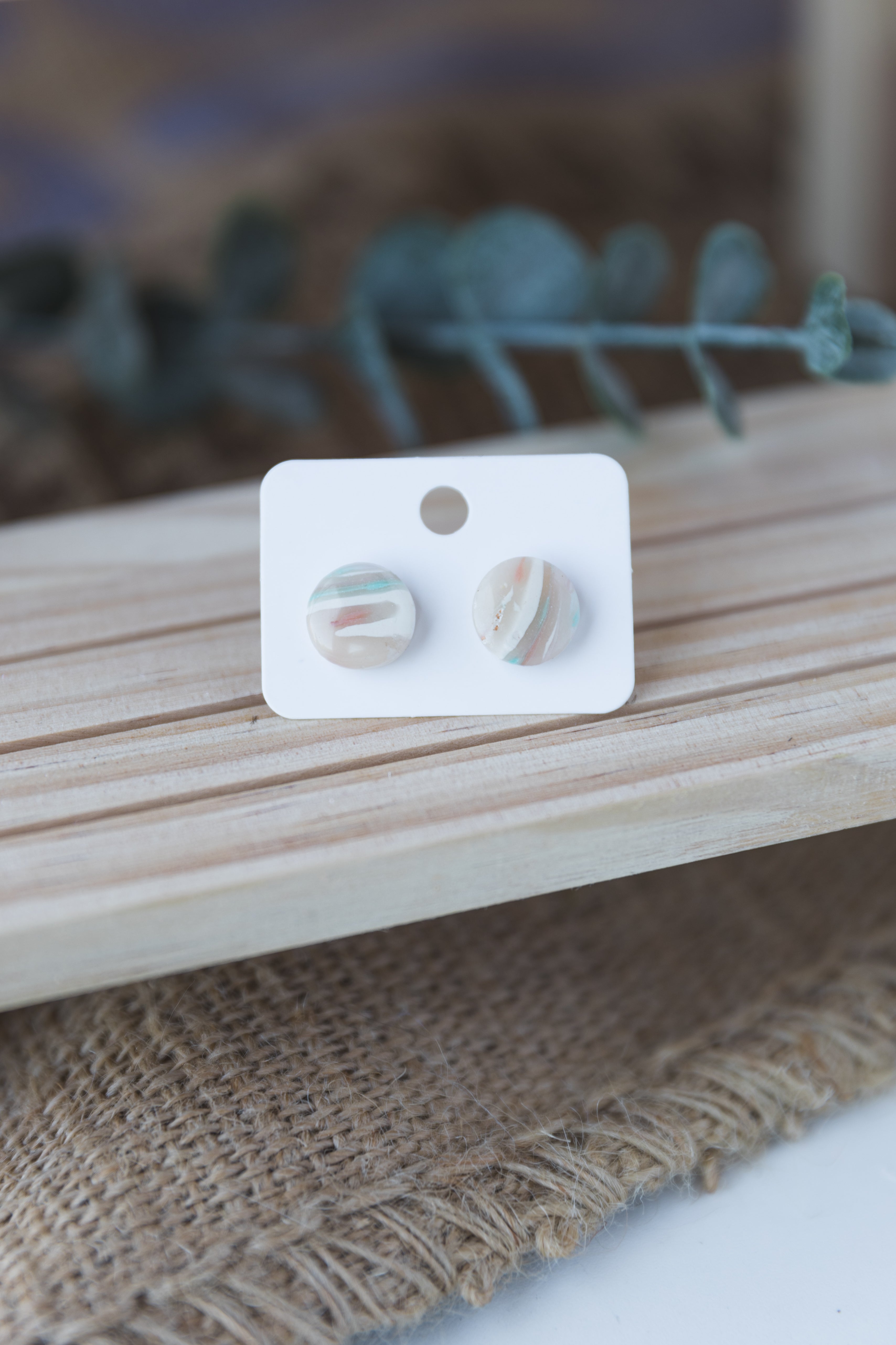 White and blue faux stone stud