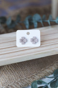 Beige flower stud earrings